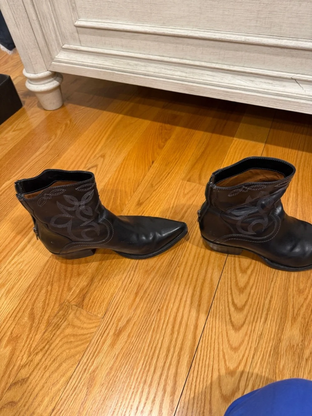 Frye Black Leather Western  Boots - Picture 3 of 5